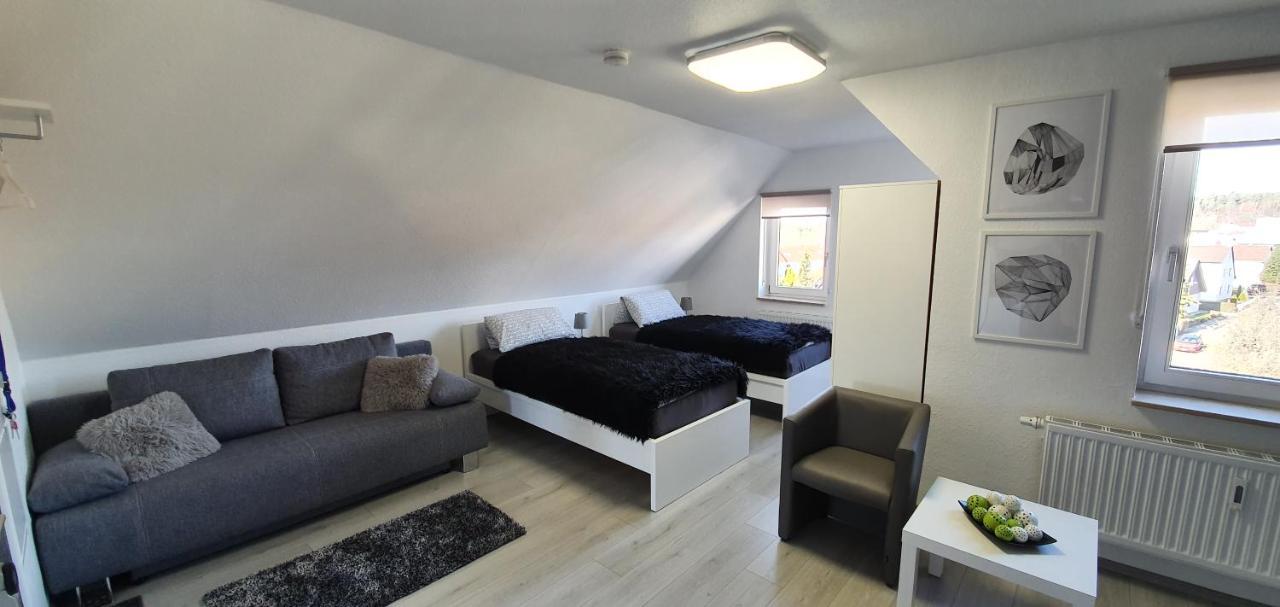 Unique Messe - Airport Apartament *